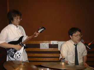 �W�����L���ƃ����S�{�{