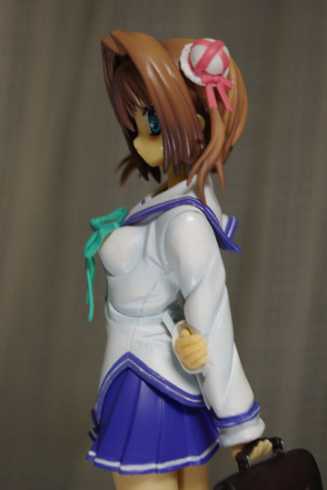 横から