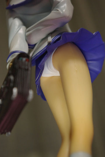 後ろからローアングル