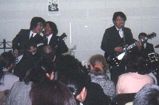 B-tones̎ʐ^