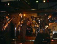 B-tones̎ʐ^